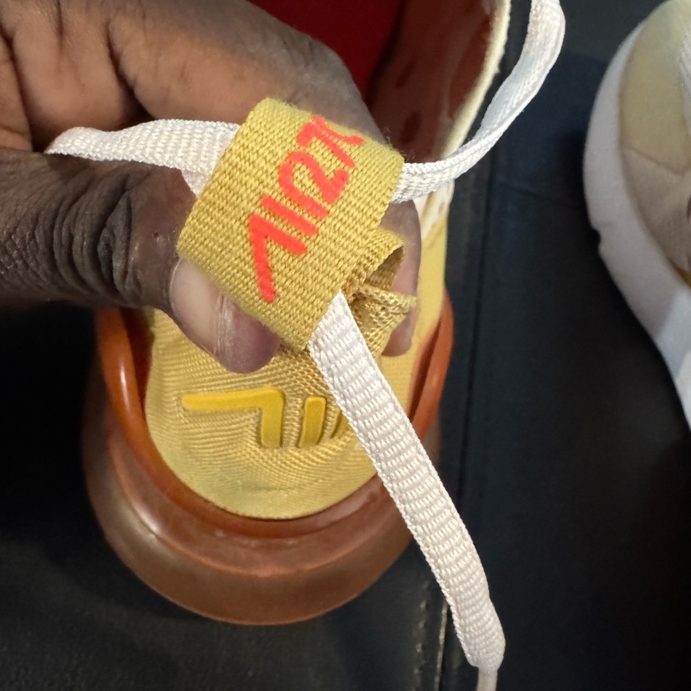 Nike Air Max 270 Pink and Gold Sneakers - Picture 11 of 15